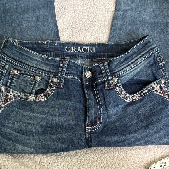 Grace in LA Bootcut Jeans 26 Red White Embroidered Bling Western Y2K - Picture 3 of 5